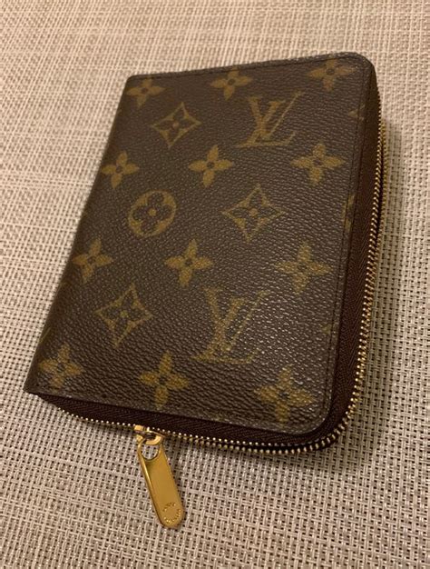 reisepass etui louis vuitton